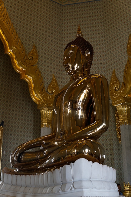 Wat Traimitr-NOV13-013